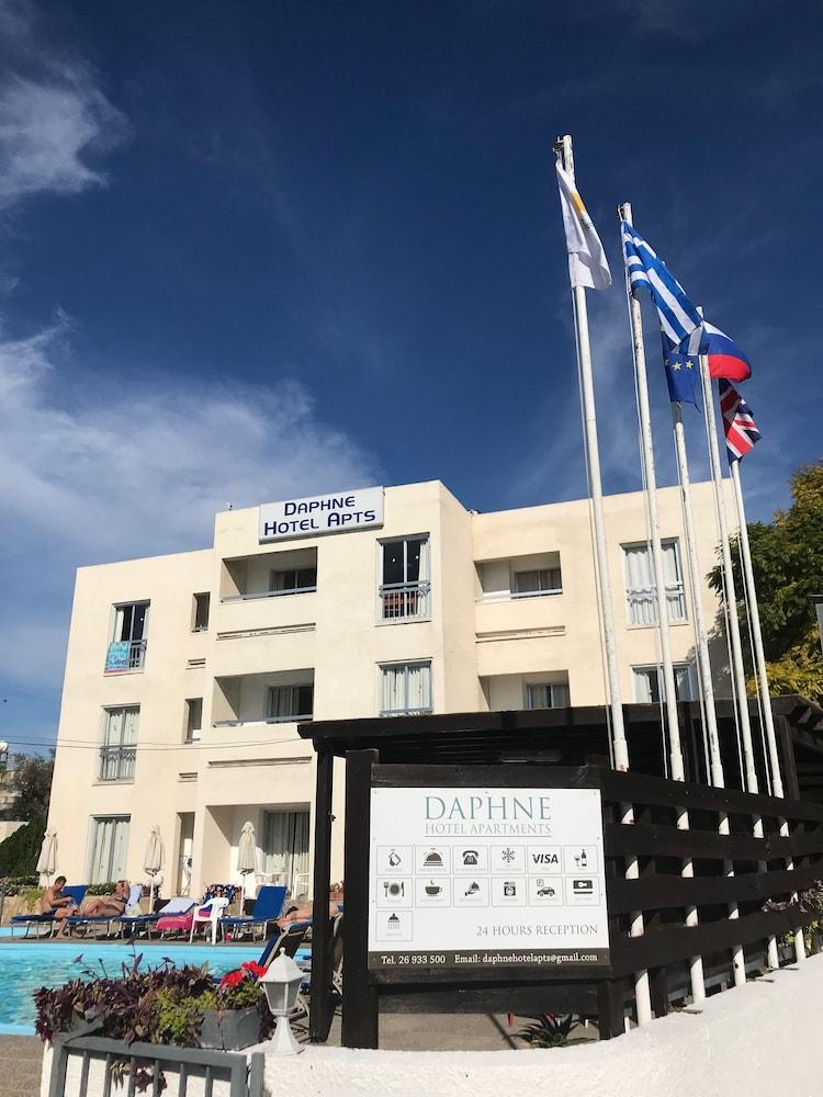 Daphne Hotel Apartments (Adults Only) Paphos Exterior foto