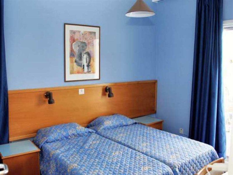 Daphne Hotel Apartments (Adults Only) Paphos Exterior foto