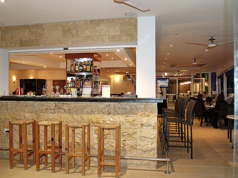 Daphne Hotel Apartments (Adults Only) Paphos Exterior foto