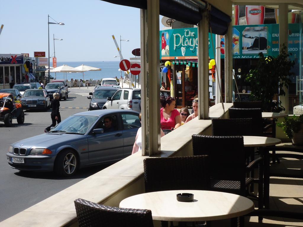 Daphne Hotel Apartments (Adults Only) Paphos Exterior foto